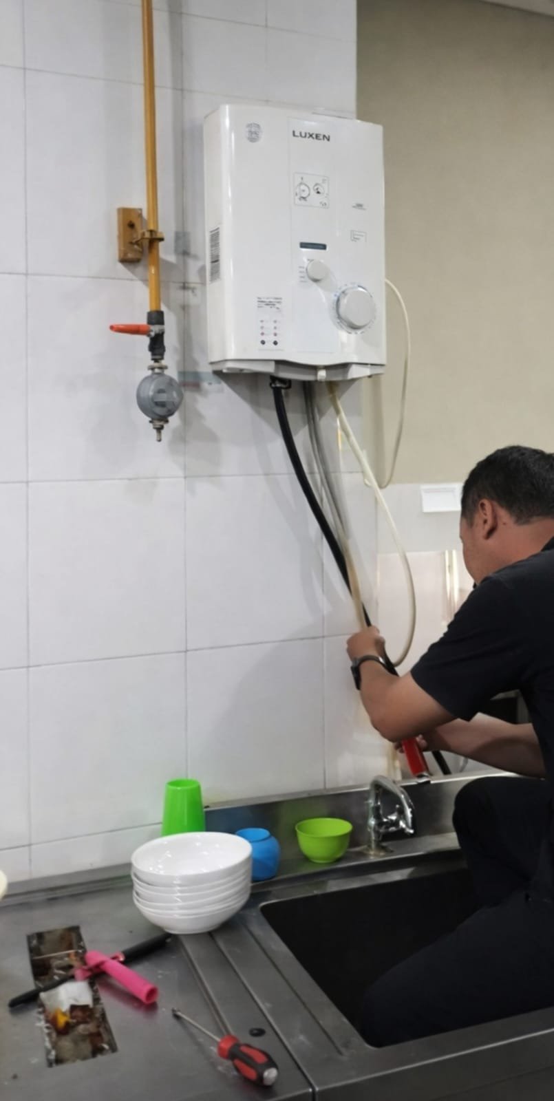Perbaikan Water Heater